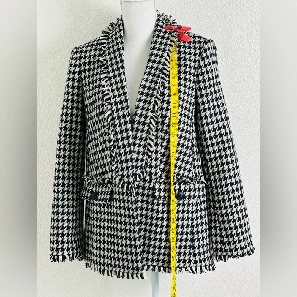 Express Black and White Houndstooth Double Breasted Tweed Blazer Size Medium